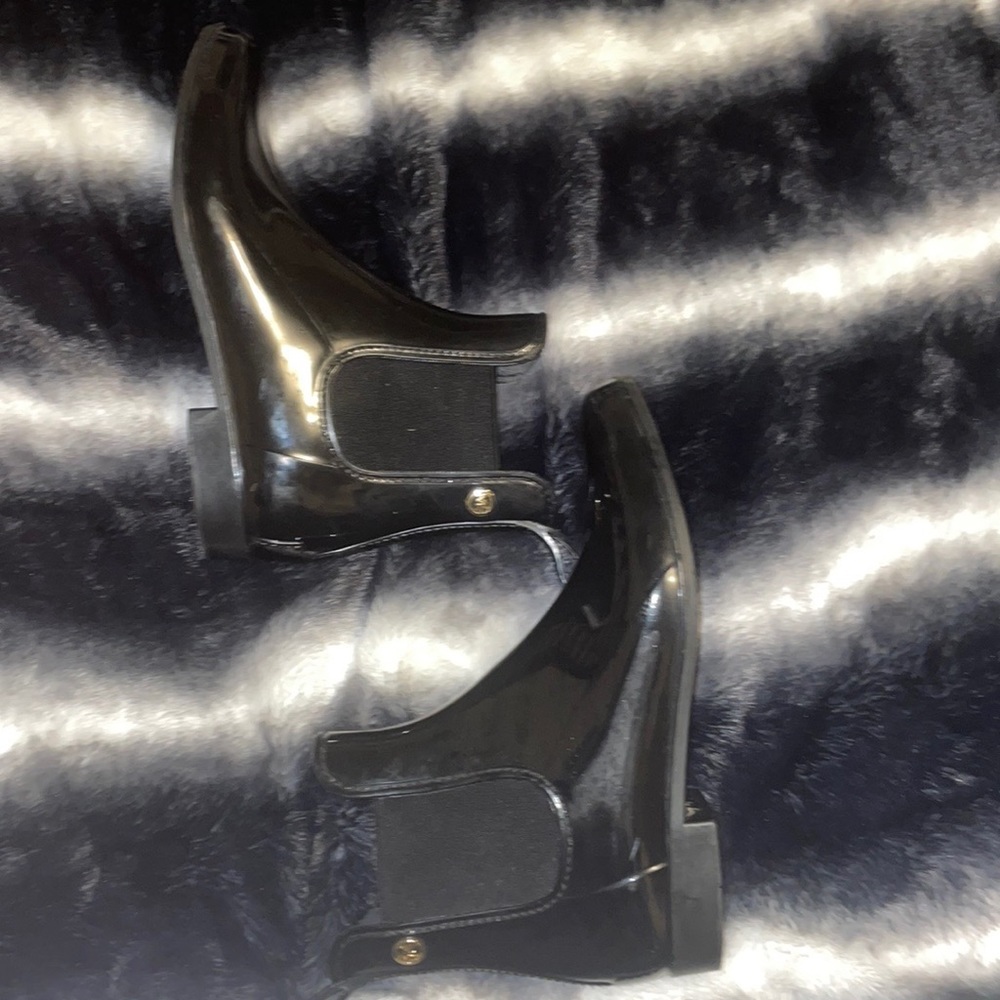 BLACK MICHEAL KORS RAINBOOTS